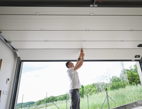 What Homeowners Misunderstand About Emergency Garage Door Repair